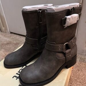 Women's Gray Ankle Boots
